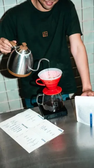 V60 Pour